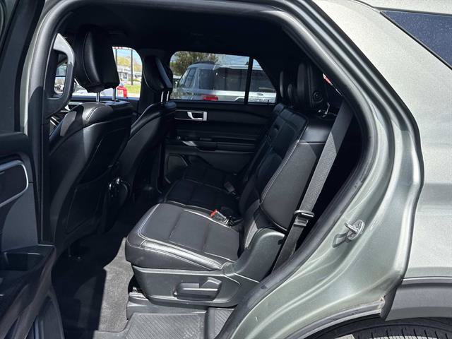 Certified 2020 Ford Explorer XLT w/ Equipment Group 202A AWD/4WD image 9