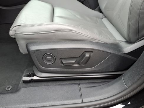 Used 2025 Audi Q3 2.0T Premium AWD/4WD image 14