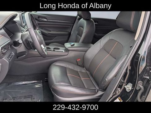 Used 2020 Nissan Altima 2.5 SR w/ Premium Package FWD image 8