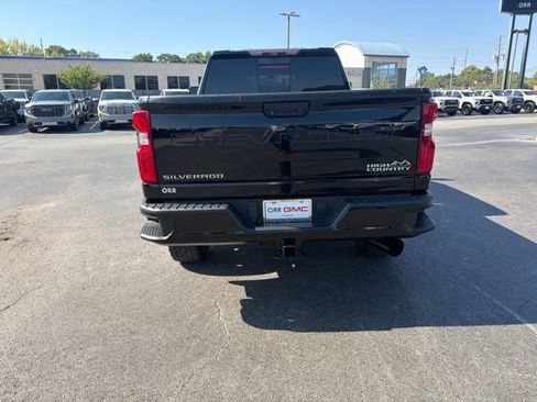 Used 2022 Chevrolet Silverado 2500 High Country w/ Z71 Off-Road Package AWD/4WD image 7