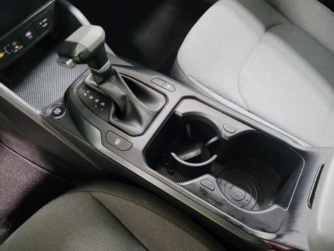 Used 2025 Kia K4 FWD image 26