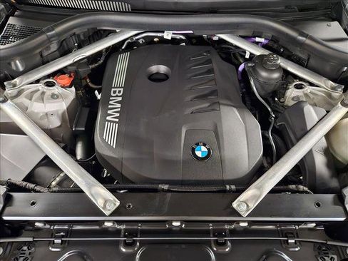 Used 2024 BMW X5 xDrive40i w/ M Sport Package image 23