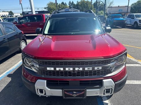 Used 2025 Ford Bronco Sport Badlands AWD/4WD image 2