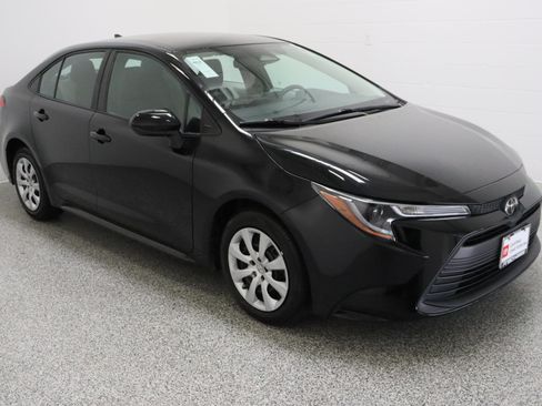Certified 2023 Toyota Corolla LE FWD image 4