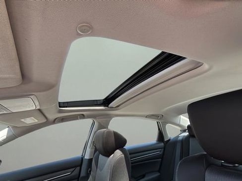 Used 2020 Honda Accord EX image 20