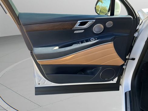 Used 2022 Genesis GV80 3.5T Prestige Signature image 40