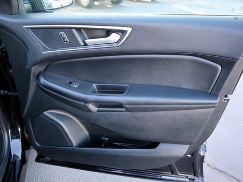 Certified 2022 Ford Edge SEL w/ Convenience Package image 19