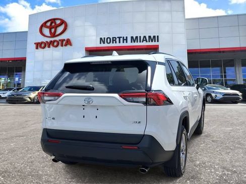 Used 2025 Toyota RAV4 XLE w/ Convenience Package FWD image 4