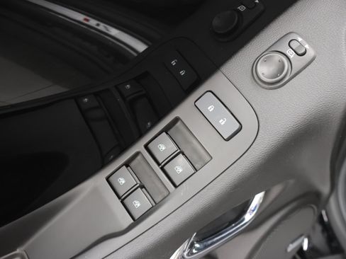 Used 2015 Chevrolet Camaro ZL1 RWD image 33