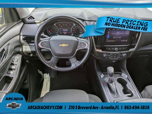 Used 2021 Chevrolet Traverse LT FWD image 16