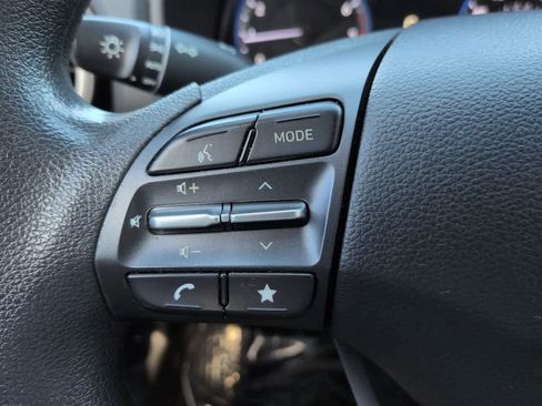 Used 2022 Hyundai Kona SEL FWD image 22