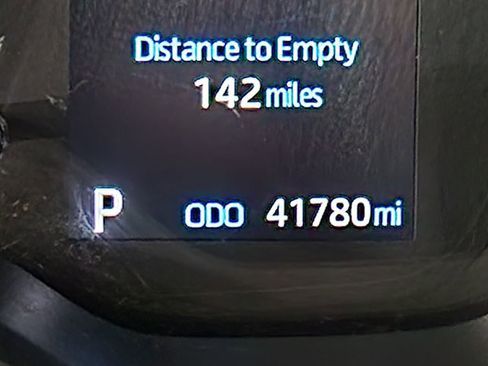 Used 2020 Toyota Corolla LE image 35