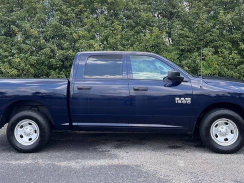 Used 2018 RAM 1500 Tradesman w/ Popular Equipment Group RWD image 9