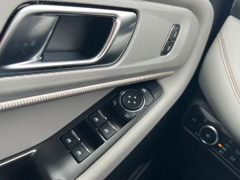 New 2026 Ford Explorer Active AWD/4WD image 26