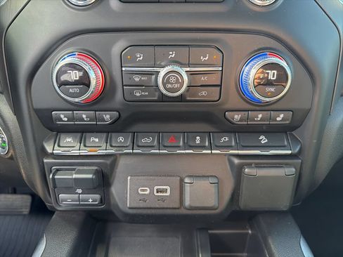 Used 2020 GMC Sierra 1500 AT4 w/ AT4 Premium Package AWD/4WD image 21