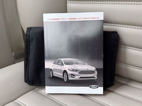 Certified 2019 Ford Fusion SEL image 27