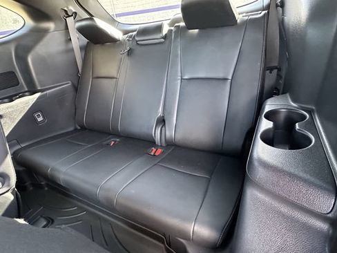 Used 2024 Toyota Highlander XSE FWD image 32