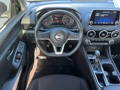Used 2024 Nissan Sentra SV FWD image 12