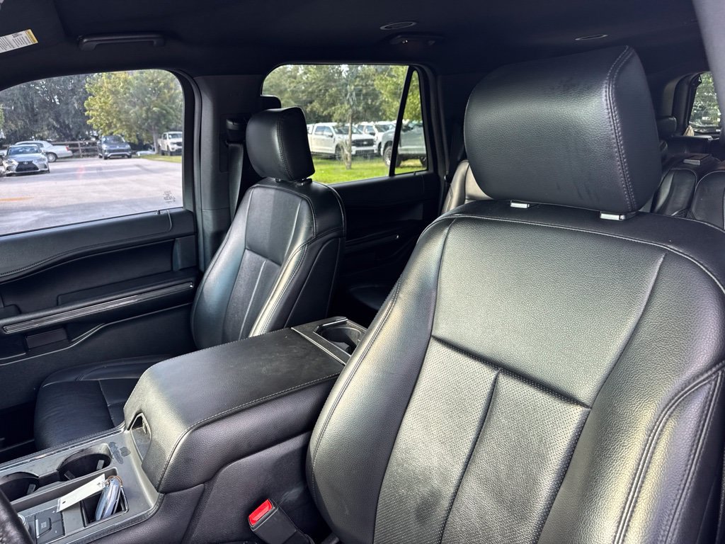 Used 2019 Ford Expedition Max XLT w/ Equipment Group 202A RWD image 10