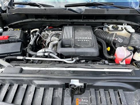 Used 2024 Chevrolet Silverado 1500 RST AWD/4WD image 11
