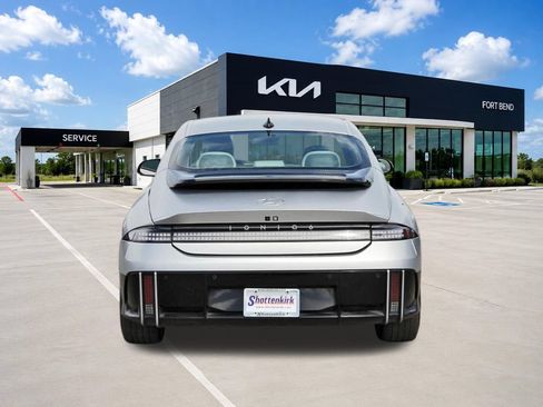 Used 2023 Hyundai Ioniq 6 Limited RWD image 6