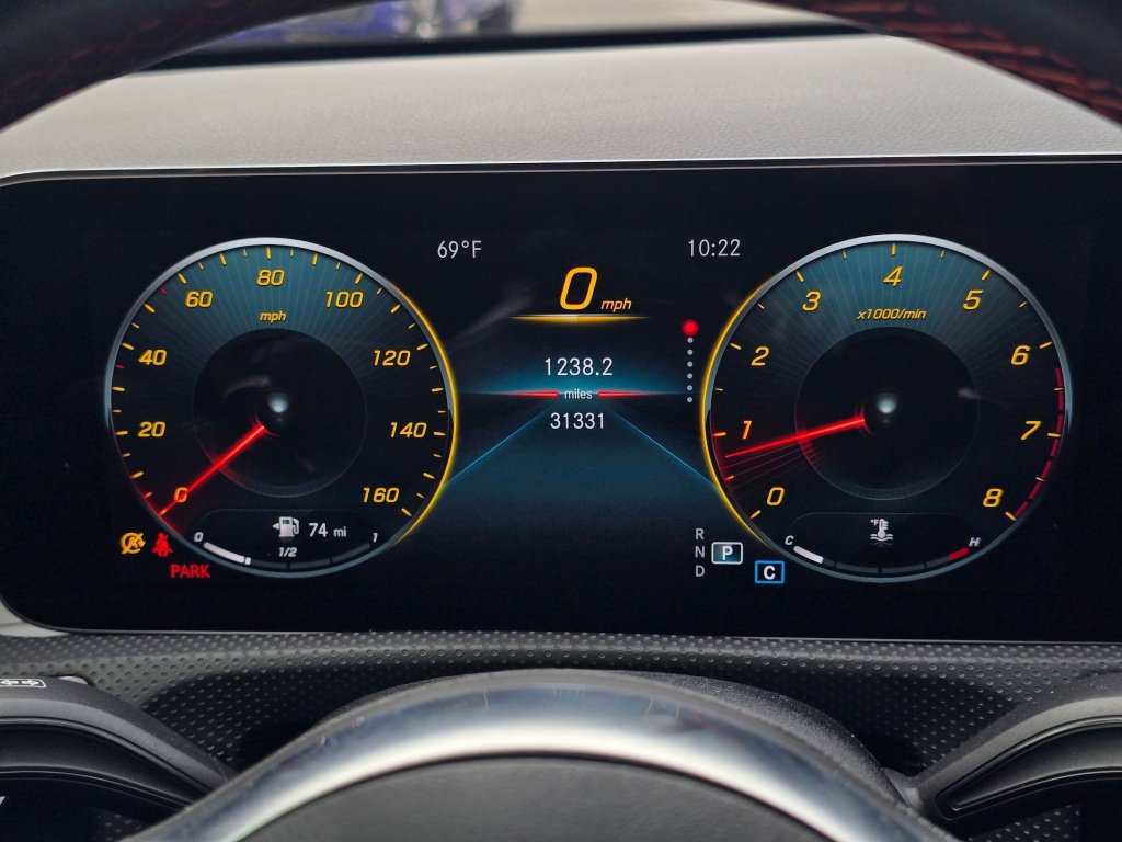 Used 2022 Mercedes-Benz CLA 250 4MATIC image 38