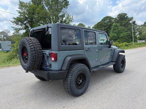 Used 2014 Jeep Wrangler Unlimited Sport w/ Quick Order Package 24S AWD/4WD image 3