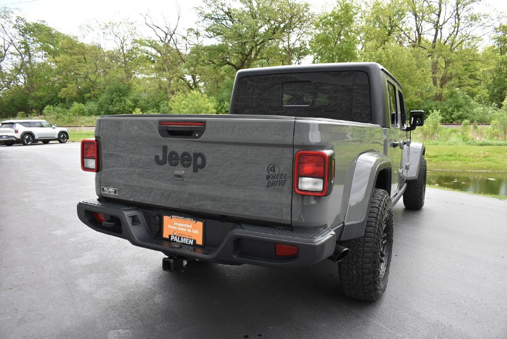 Used 2021 Jeep Gladiator Sport AWD/4WD image 7