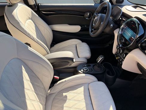 Certified 2024 MINI Cooper SE image 27