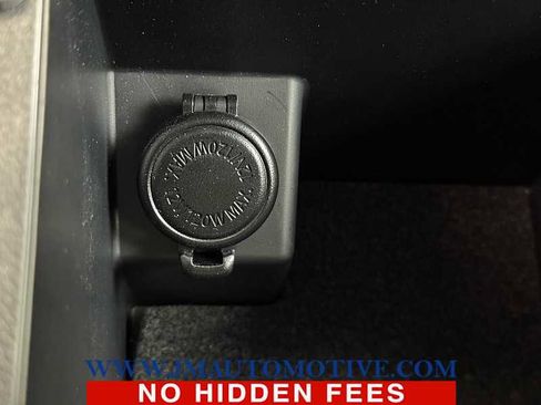 Used 2023 Subaru Legacy Limited image 39