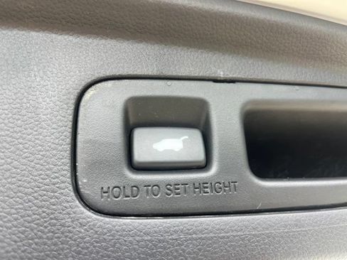 Used 2023 Honda CR-V EX-L image 7