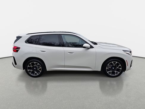 New 2026 BMW X3 xDrive30 w/ M Sport Package image 4