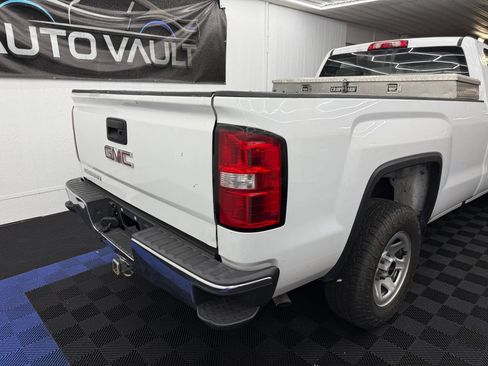 Used 2018 GMC Sierra 1500 2WD Regular Cab image 3