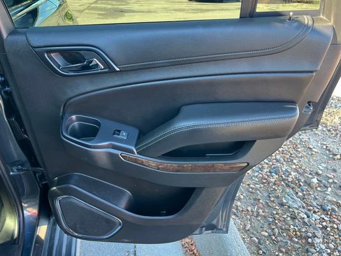 Used 2019 Chevrolet Tahoe LT image 27