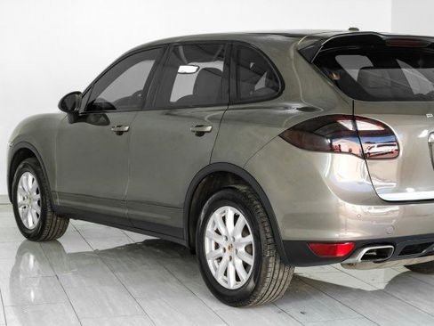 Used 2014 Porsche Cayenne Platinum Edition AWD/4WD image 64