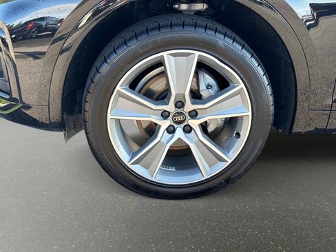 Used 2025 Audi Q5 2.0T Premium AWD/4WD image 12