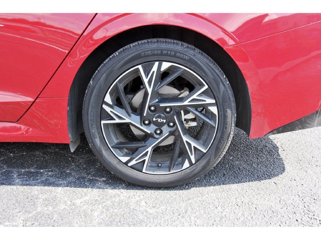 Used 2025 Kia K5 GT-Line w/ GT-Line Premium Package FWD image 33