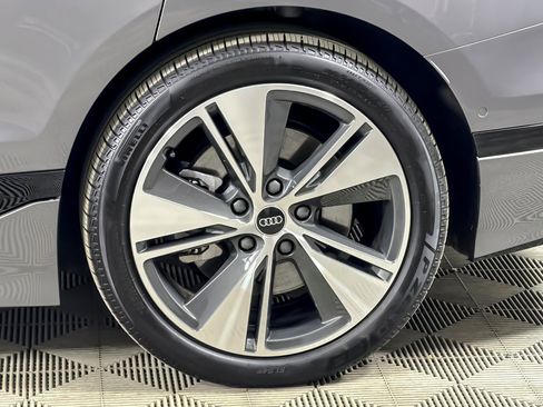 Certified 2025 Audi A6 e-tron Premium Plus w/ Premium Plus image 25