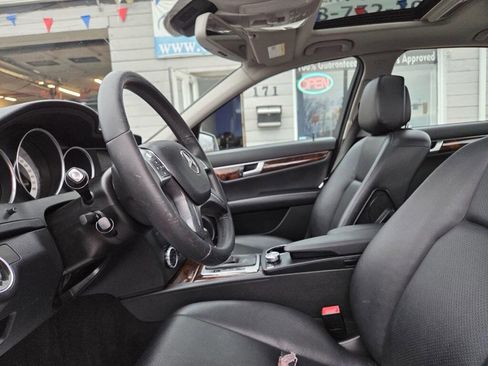 Used 2013 Mercedes-Benz C 300 4MATIC Sedan image 9