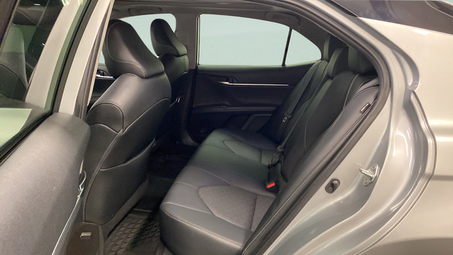 Used 2022 Toyota Camry XSE w/ Navigation Package FWD image 28