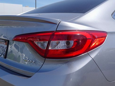 Used 2017 Hyundai Sonata Sport w/ Value Edition Package 02 FWD image 5