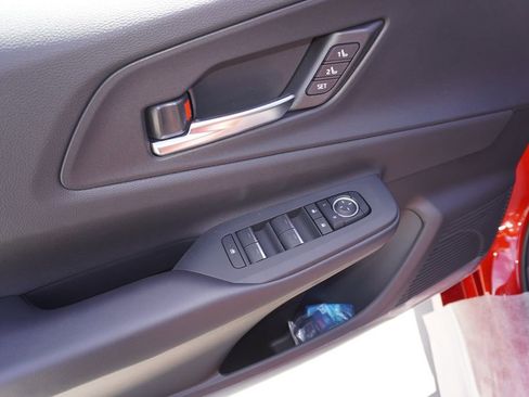 New 2026 Toyota Prius Plug-In Hybrid image 9