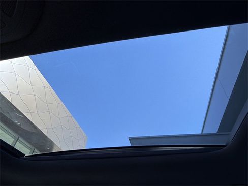 Used 2025 Genesis G70 3.3T Advanced w/ Sport Prestige Package image 16