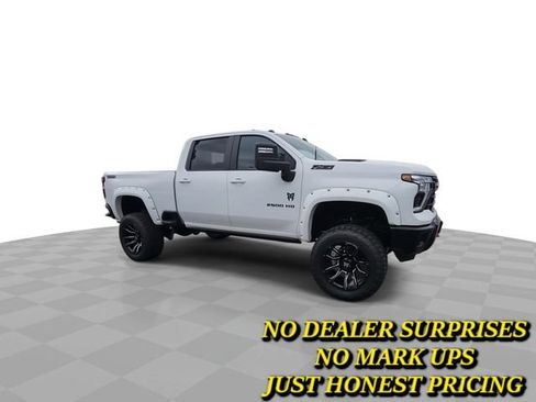 New 2025 Chevrolet Silverado 2500 LT w/ Trail Boss Package AWD/4WD image 2