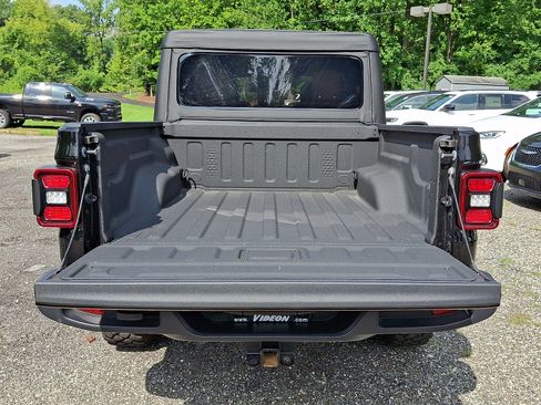 Used 2025 Jeep Gladiator Sport AWD/4WD image 29