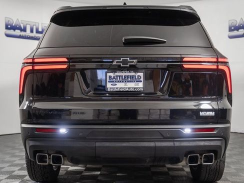 Used 2024 Chevrolet Traverse LS w/ Midnight/Sport Edition image 5