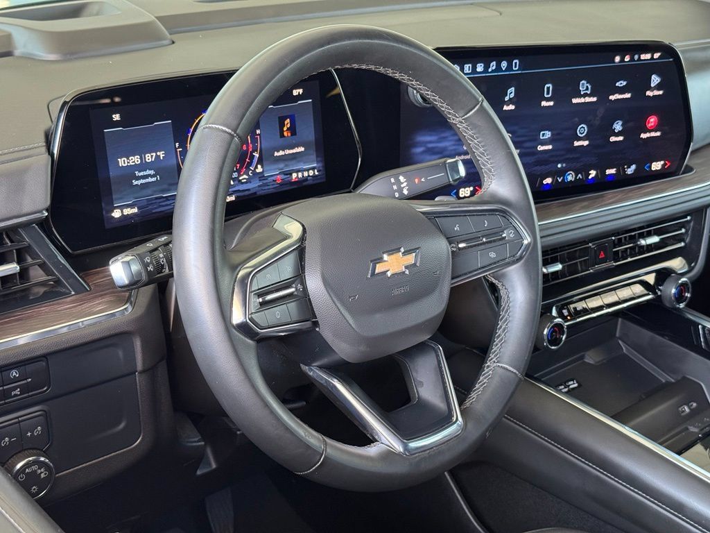 Used 2025 Chevrolet Tahoe LT RWD image 19