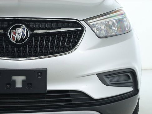 Used 2019 Buick Encore Preferred image 8