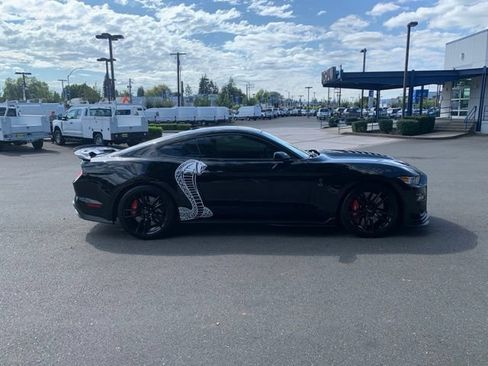 Used 2021 Ford Mustang Shelby GT500 w/ Technology Package RWD image 6