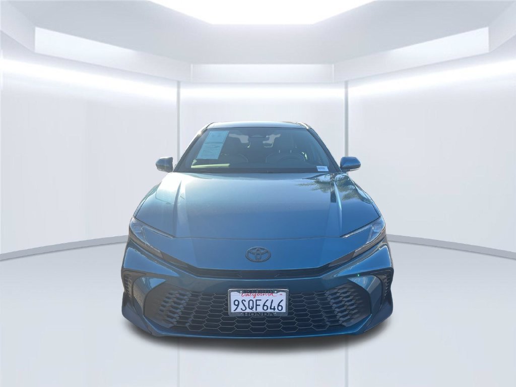 Used 2025 Toyota Camry SE w/ Convenience Package FWD image 8